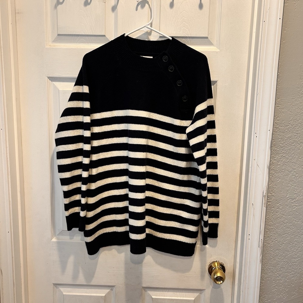 L.L. Bean Signature Kingfield Wool Blend Sweater XL Navy Striped‎ Breton Button